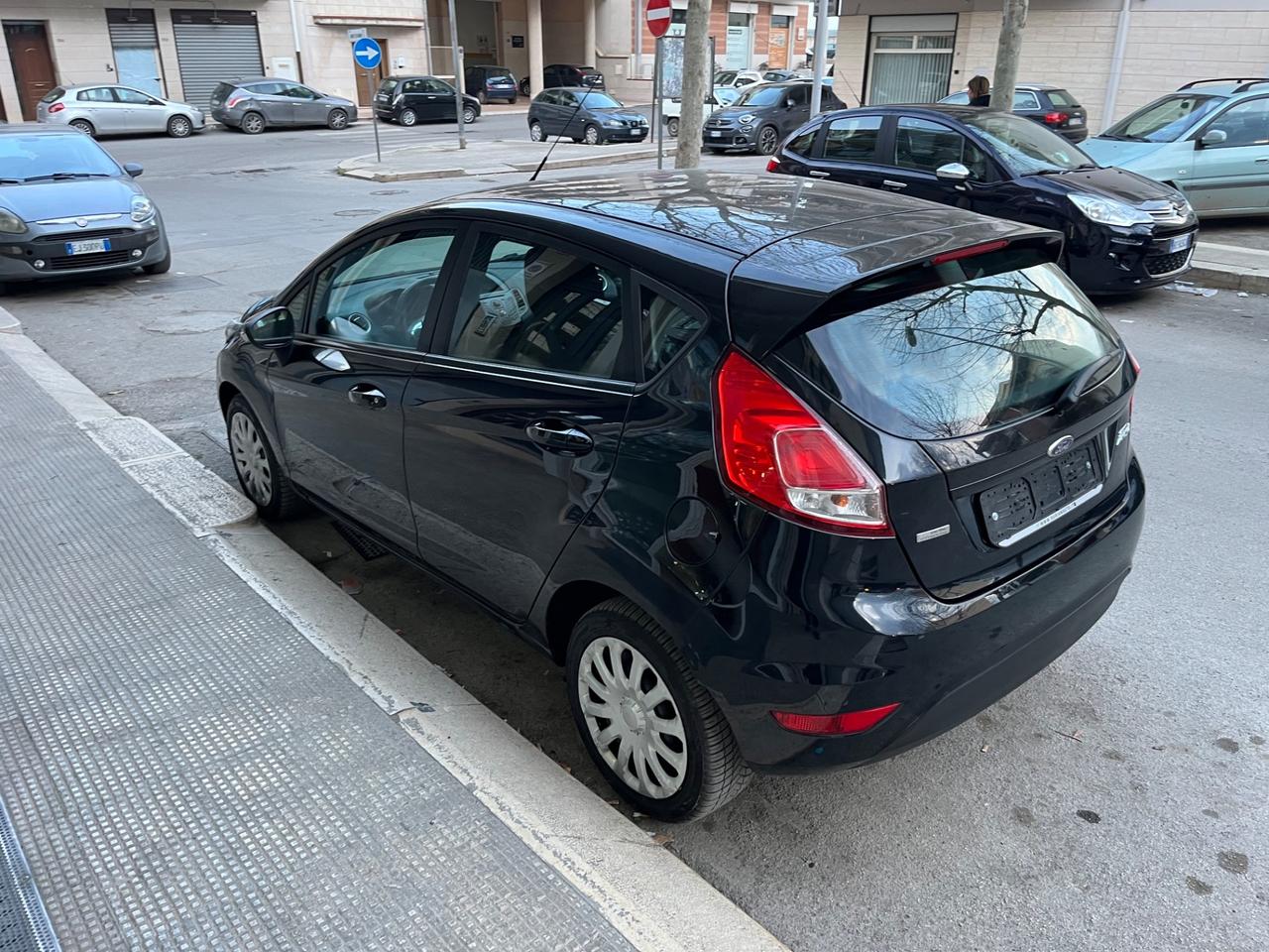 Ford Fiesta 1.5 TDCi 75CV 5 porte Business