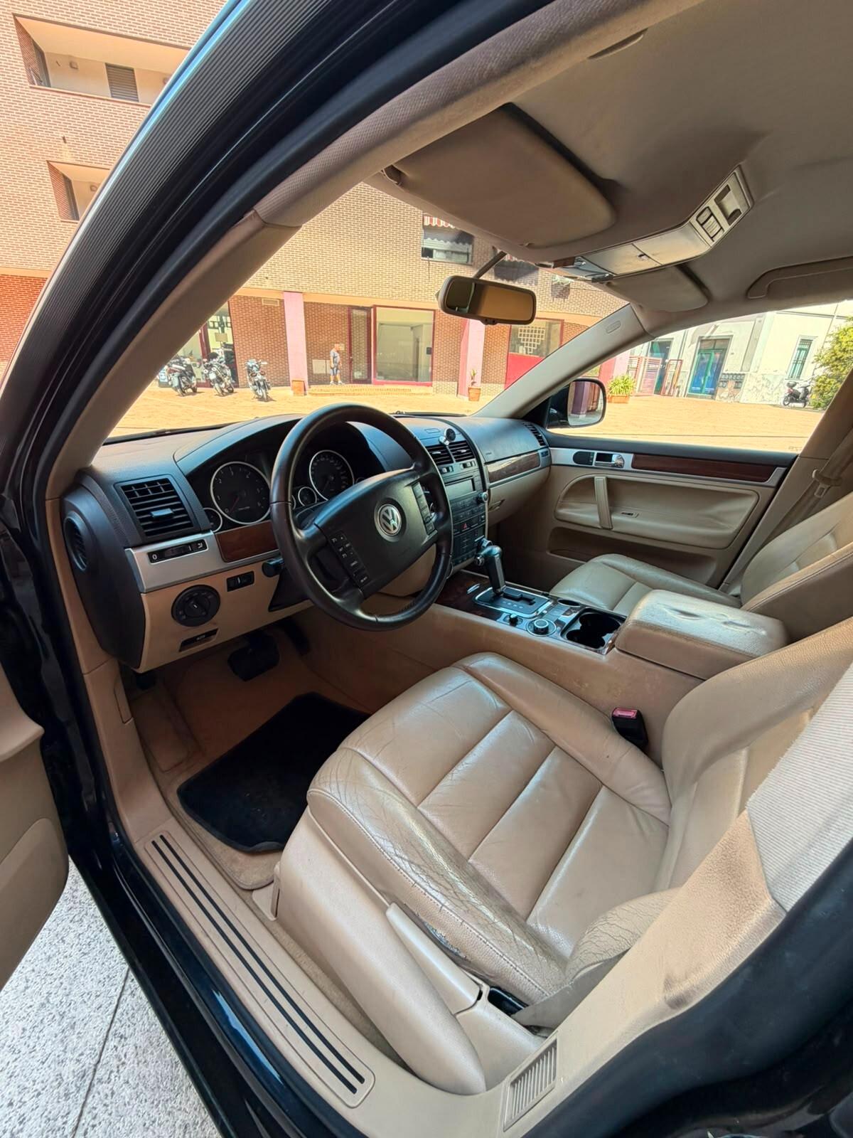 Volkswagen Touareg 2.5 R5 TDI DPF tiptronic Style