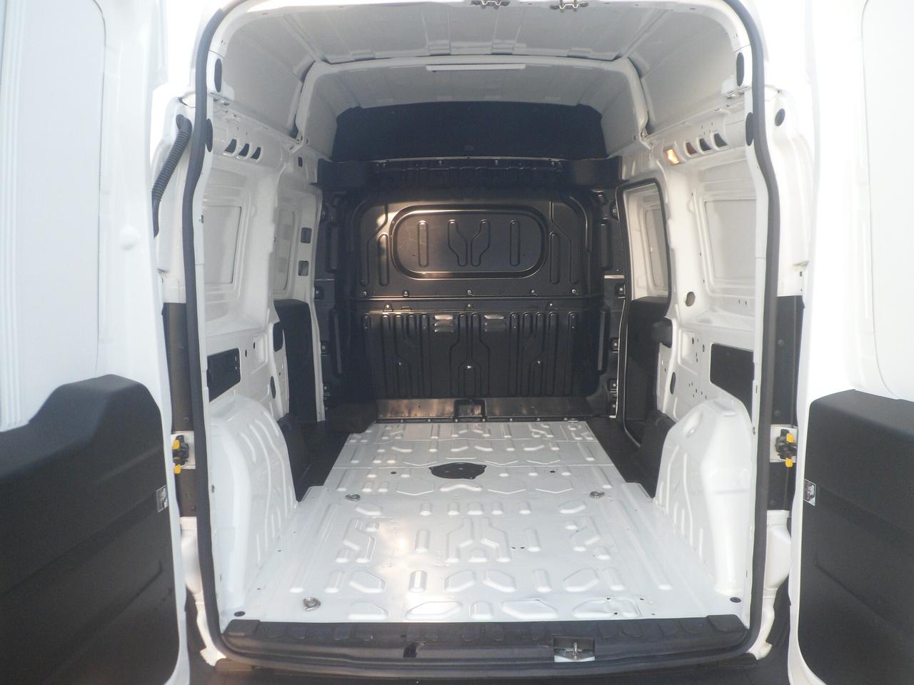 Fiat Doblo furgone maxi tetto alto