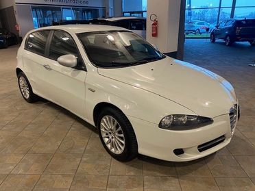 ALFA ROMEO 147 1.6 16V 105CV "GPL" 5 porte