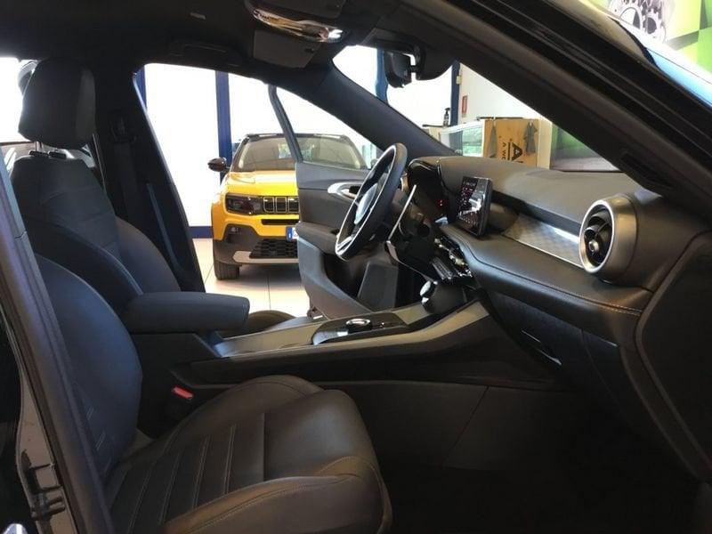 Alfa Romeo Tonale 1.3 Plug-in Hybrid 270cv AT6 Tonale Veloce Q4 my26