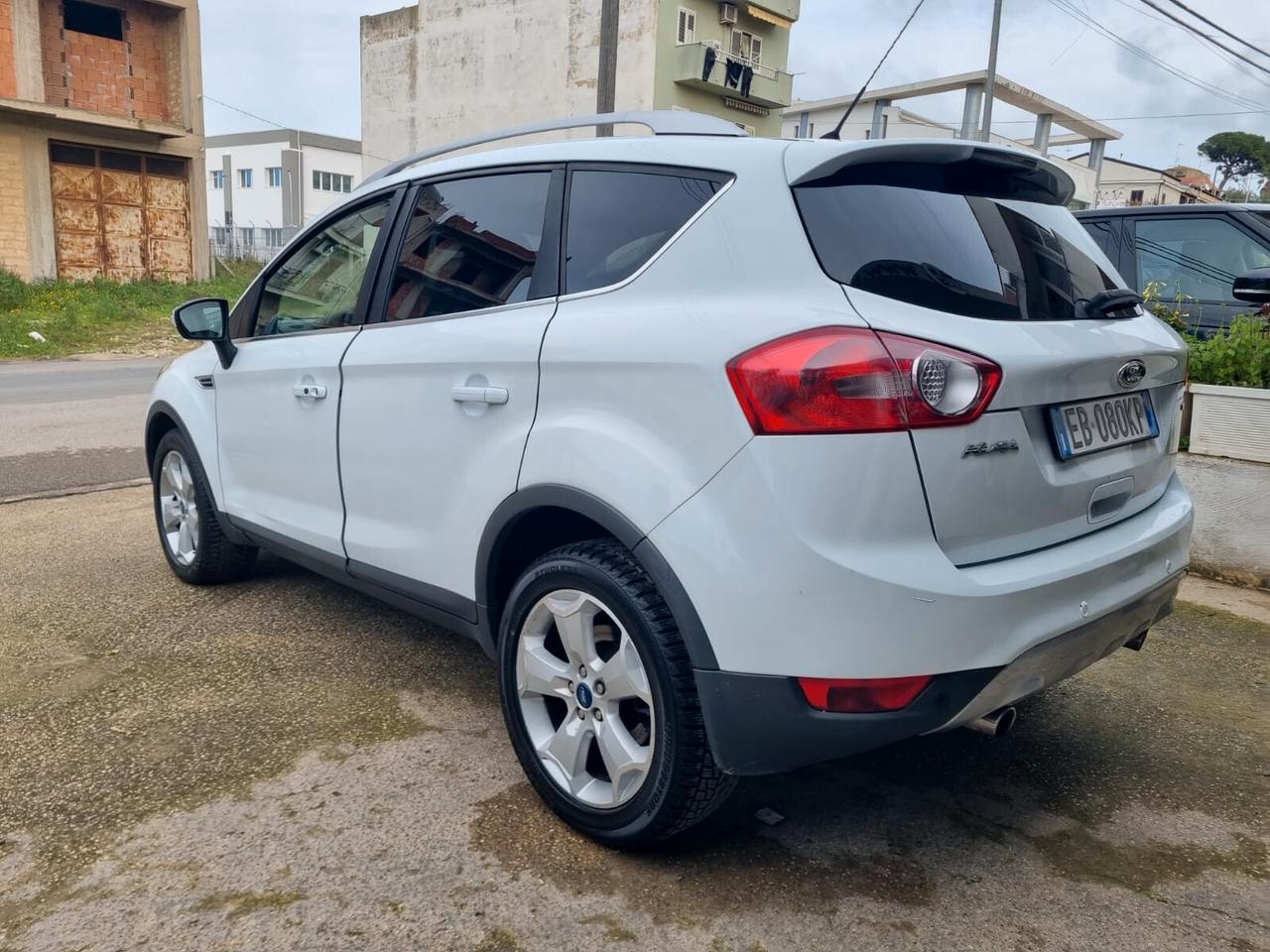Ford Kuga 2.0 TDCi 163 CV TETTUCCIO E NAVISAT