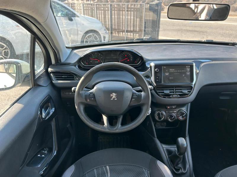 Peugeot 208 5 Porte 208 5p 1.4 hdi 8v Active