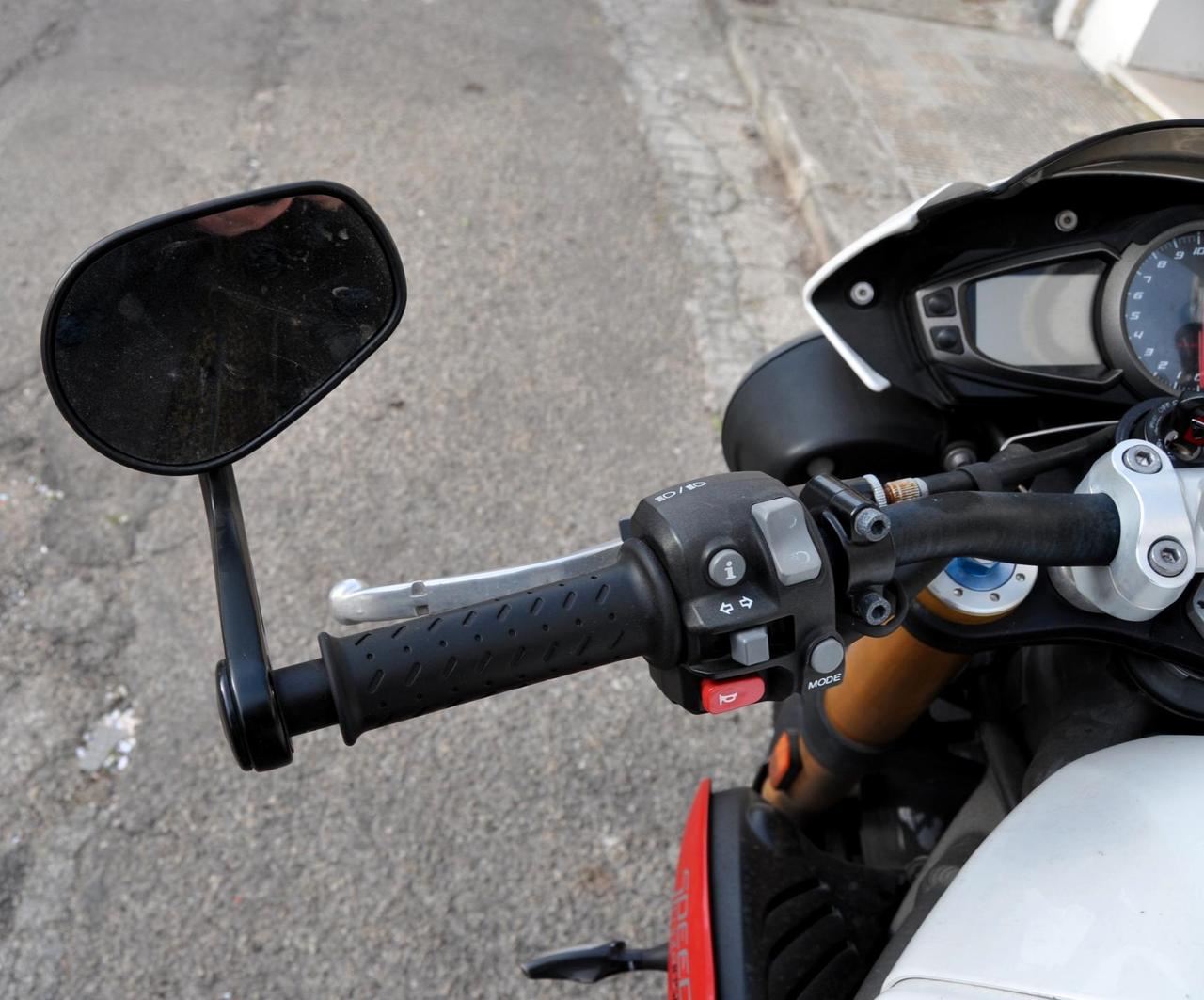 Triumph Speed Triple R 1050