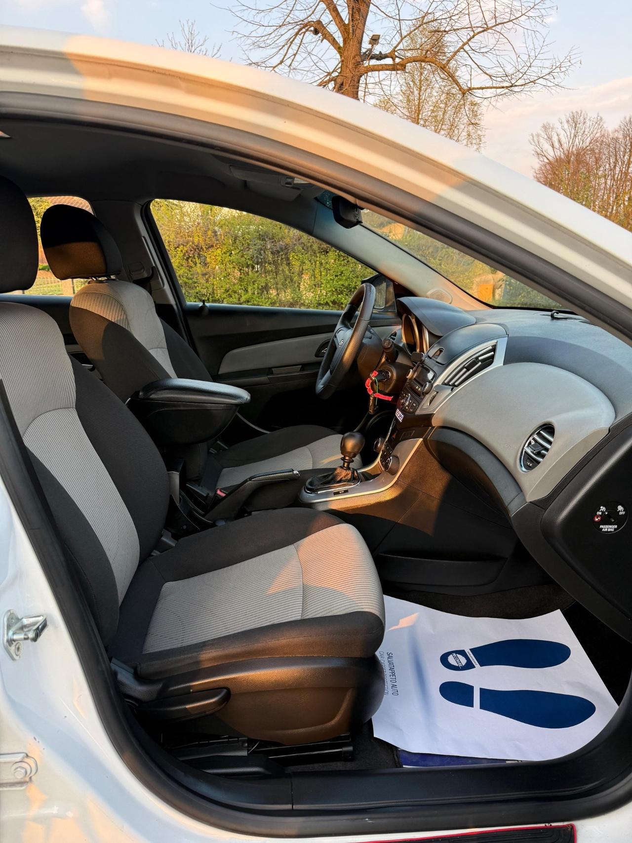 Chevrolet Cruze 1.6 5 porte LS