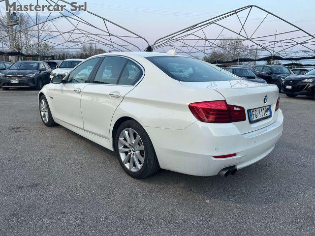 BMW 520 Serie 5 F10 Berlina 520d 190cv tg. FG111BM