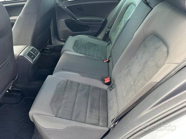 Volkswagen Golf 5p 2.0 tdi executive 150cv dsg