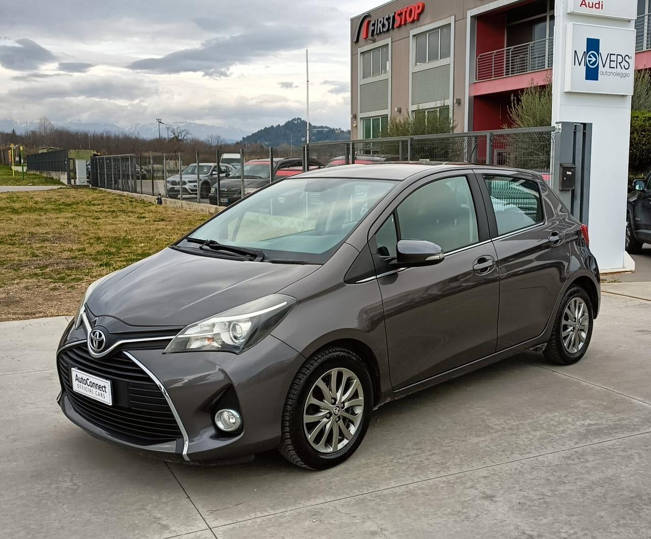 Toyota Yaris 1.0 5 porte Lounge