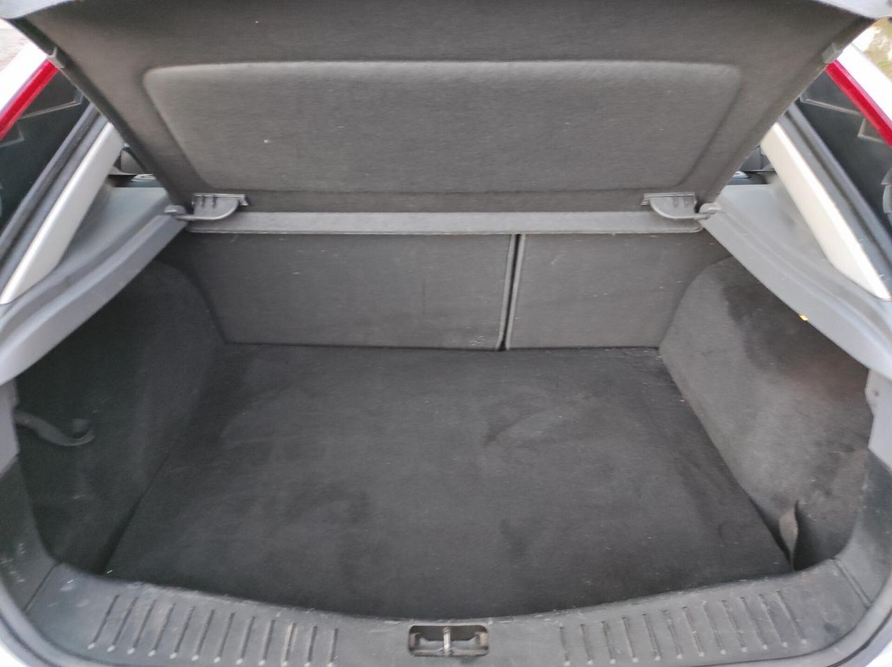 Ford Focus 2.0 Titanium GPL