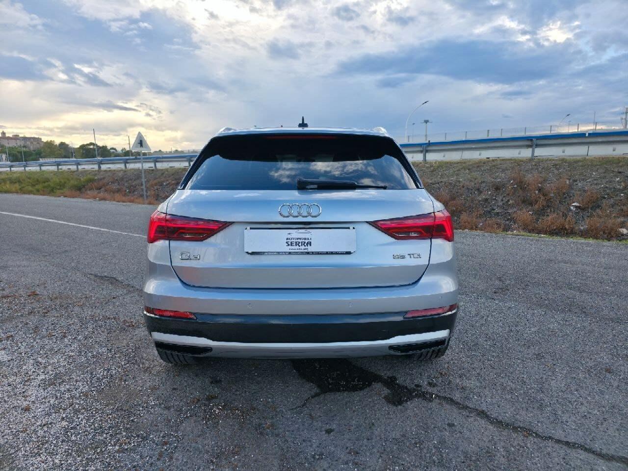 Audi Q3 35 TDI S tronic Business Advanced