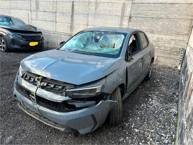 Opel Corsa 1.2 Edition 2024 sinistrata incidentata