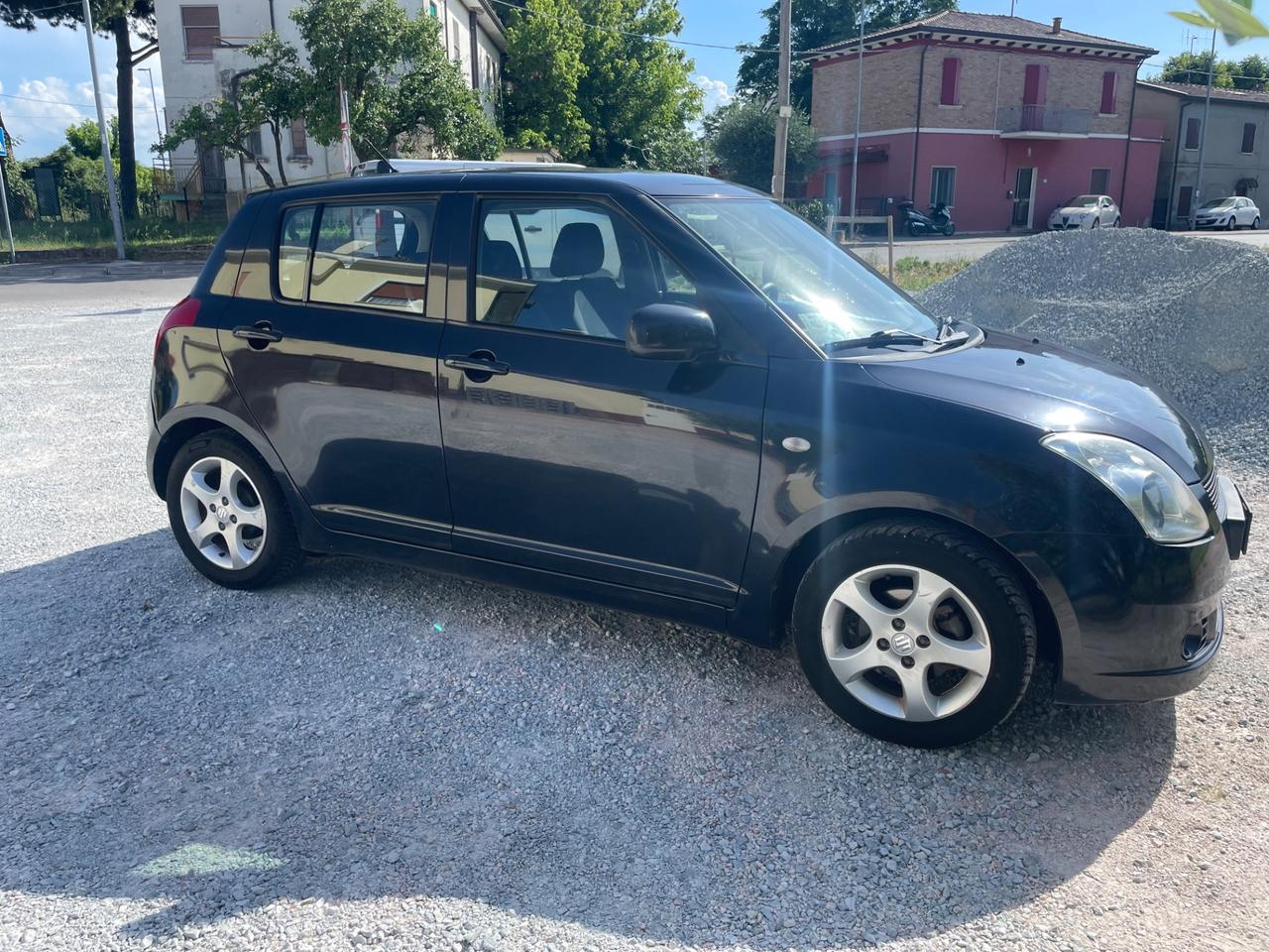 Suzuki Swift 1.3 5p. GLX