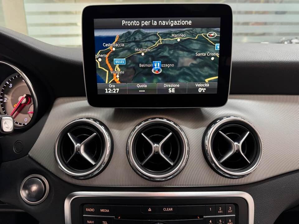 Mercedes-benz GLA 180 d Automatic Enduro 110/CV con TETTO