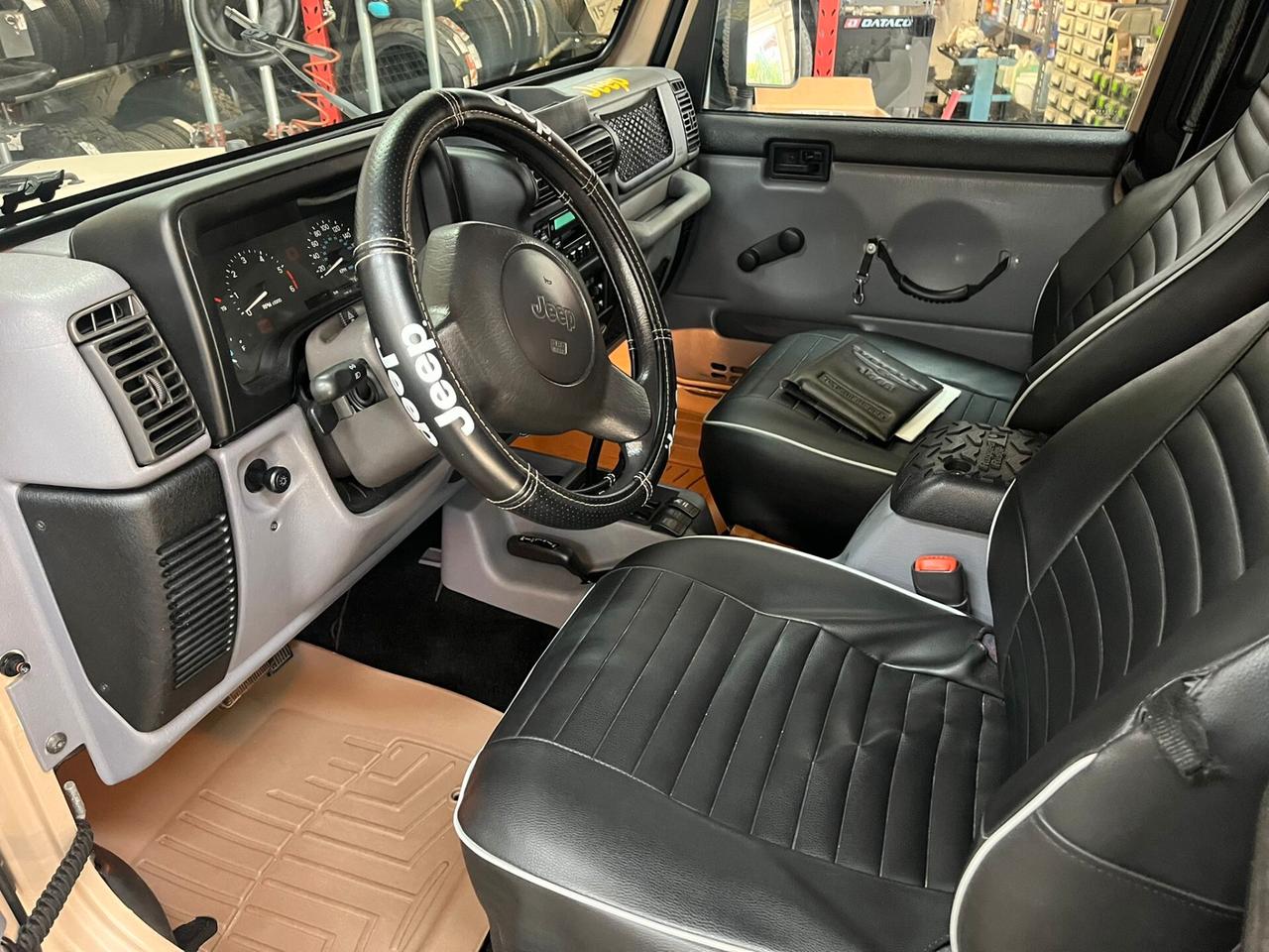 Jeep Wrangler 4.0 cat Sport