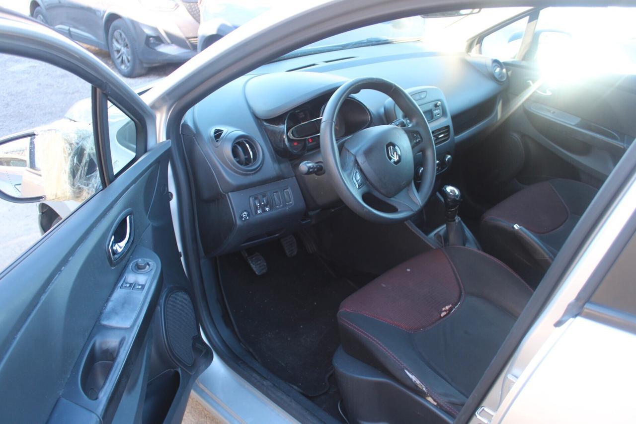 Renault Clio 1.2 75CV 5 porte Wave