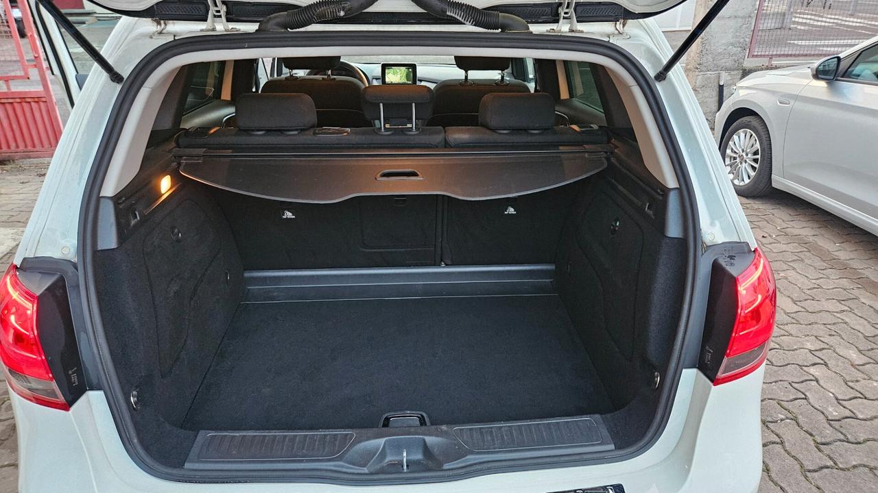 Mercedes-benz B 180 Executive BENZINA-56.000 KM !! NAVY-CAMERA