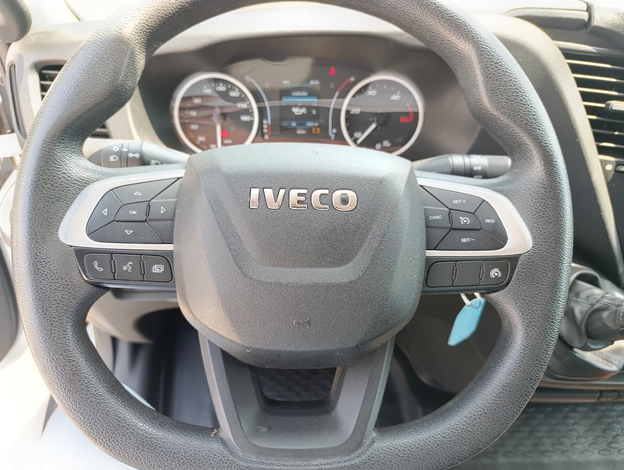 IVECO Daily 35 C16H3.0 3750 cab. HD