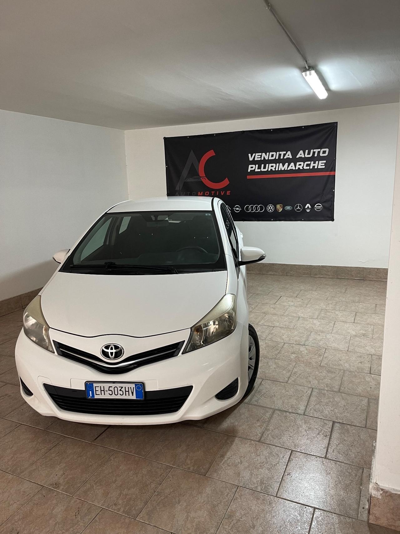 Toyota Yaris 1.3 5 porte Lounge