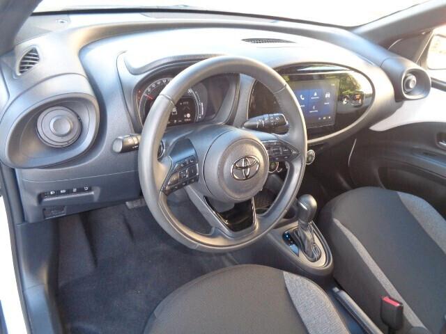Toyota Aygo X 1.0 VVT-i 72 CV 5 porte Active S-CVT NO VINCOLO DI FINANZIAMENTO km 7000