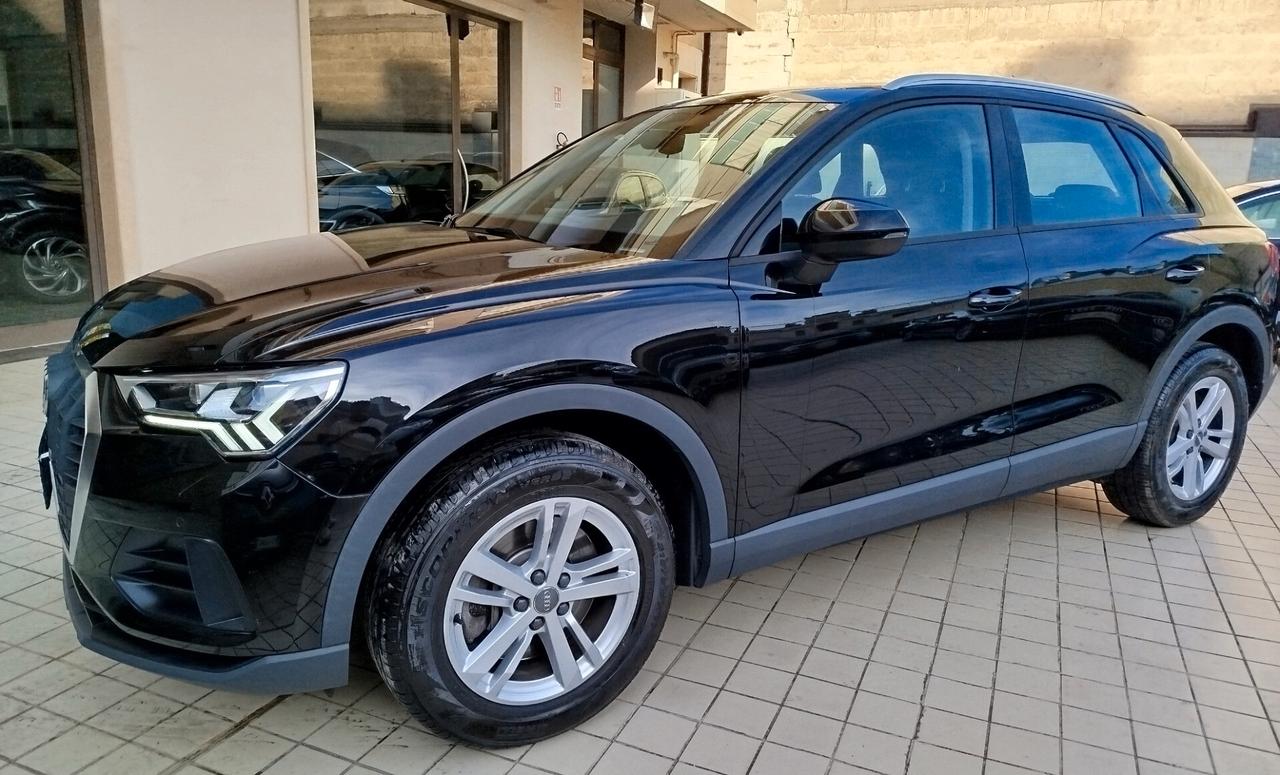Audi Q3 40 TDI quattro S tronic Business Advanced