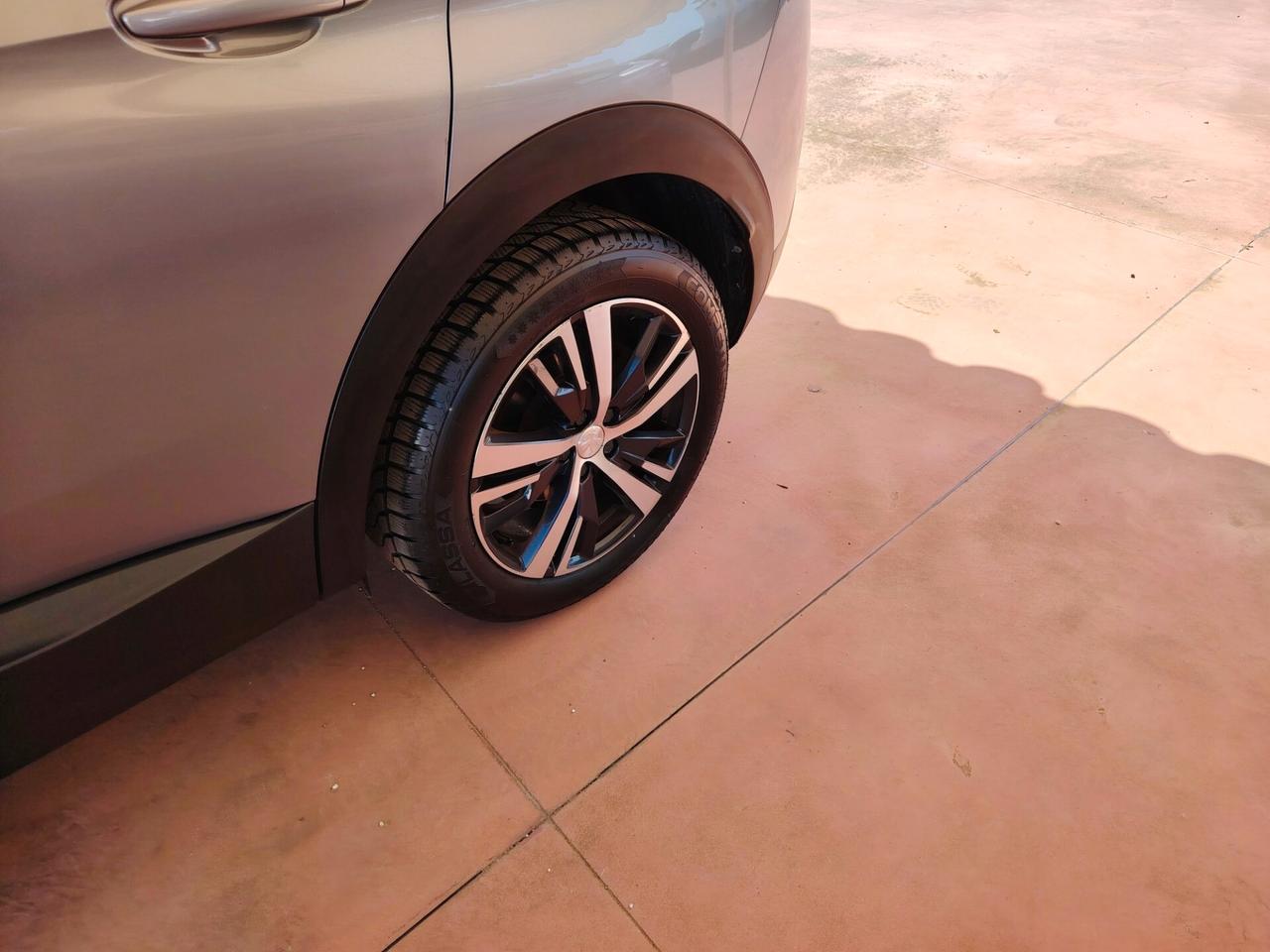 Peugeot 3008 BlueHDi 130 S&S EAT8