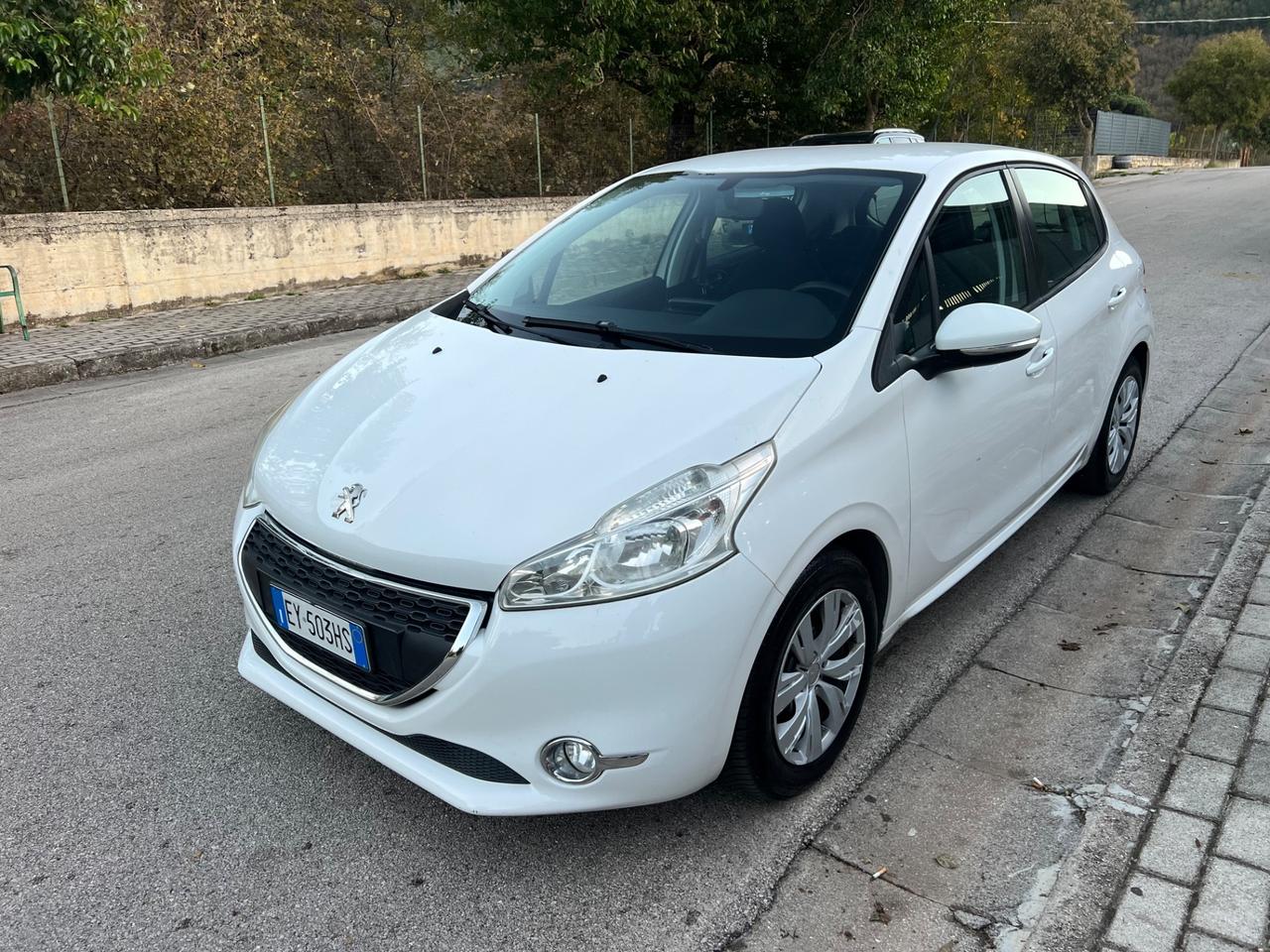 Peugeot 208 1.2 PureTech 68 5p Active 2015