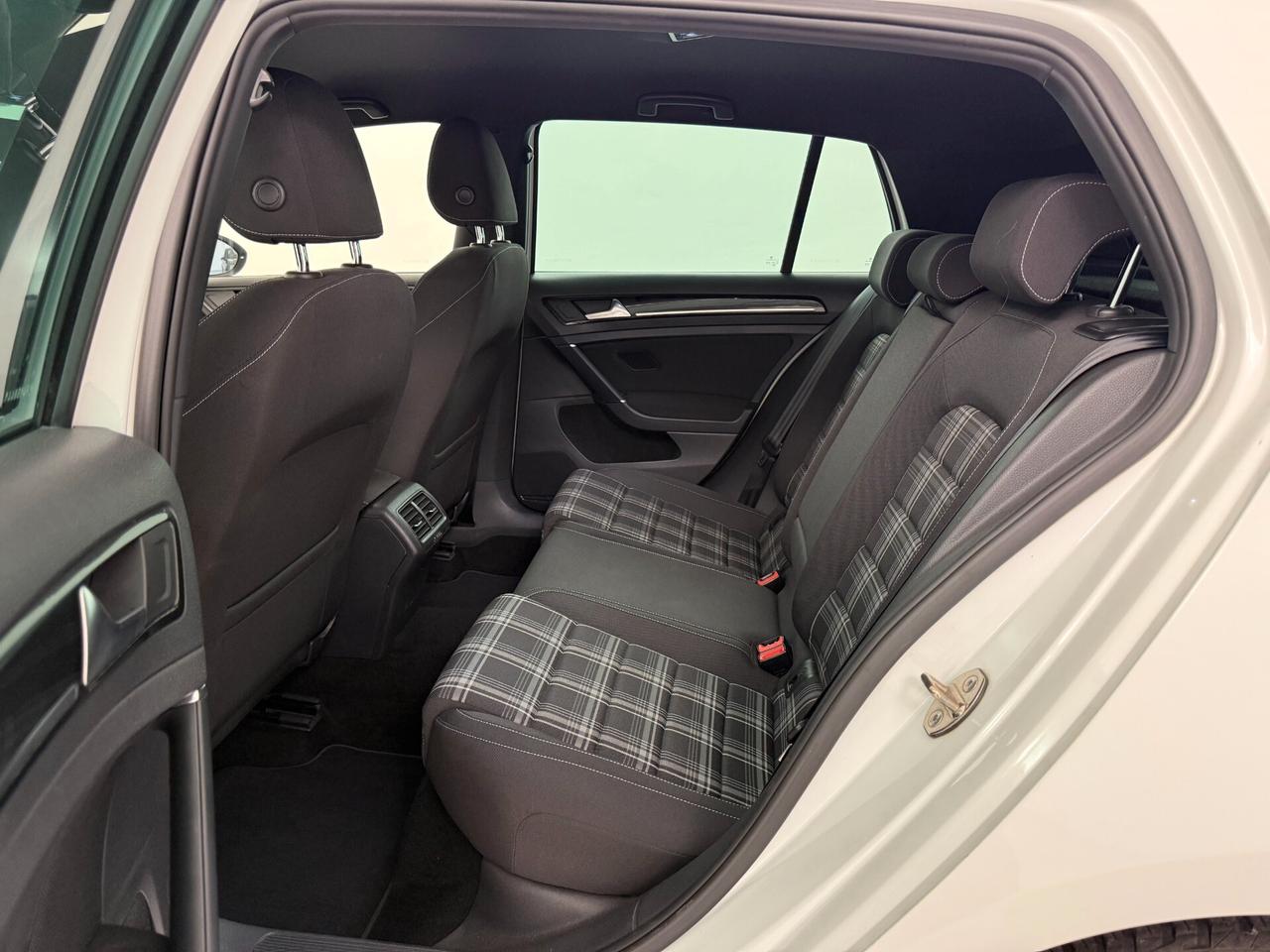 Volkswagen Golf GTD 2.0 TDI DSG 5p. BlueMotion Technology