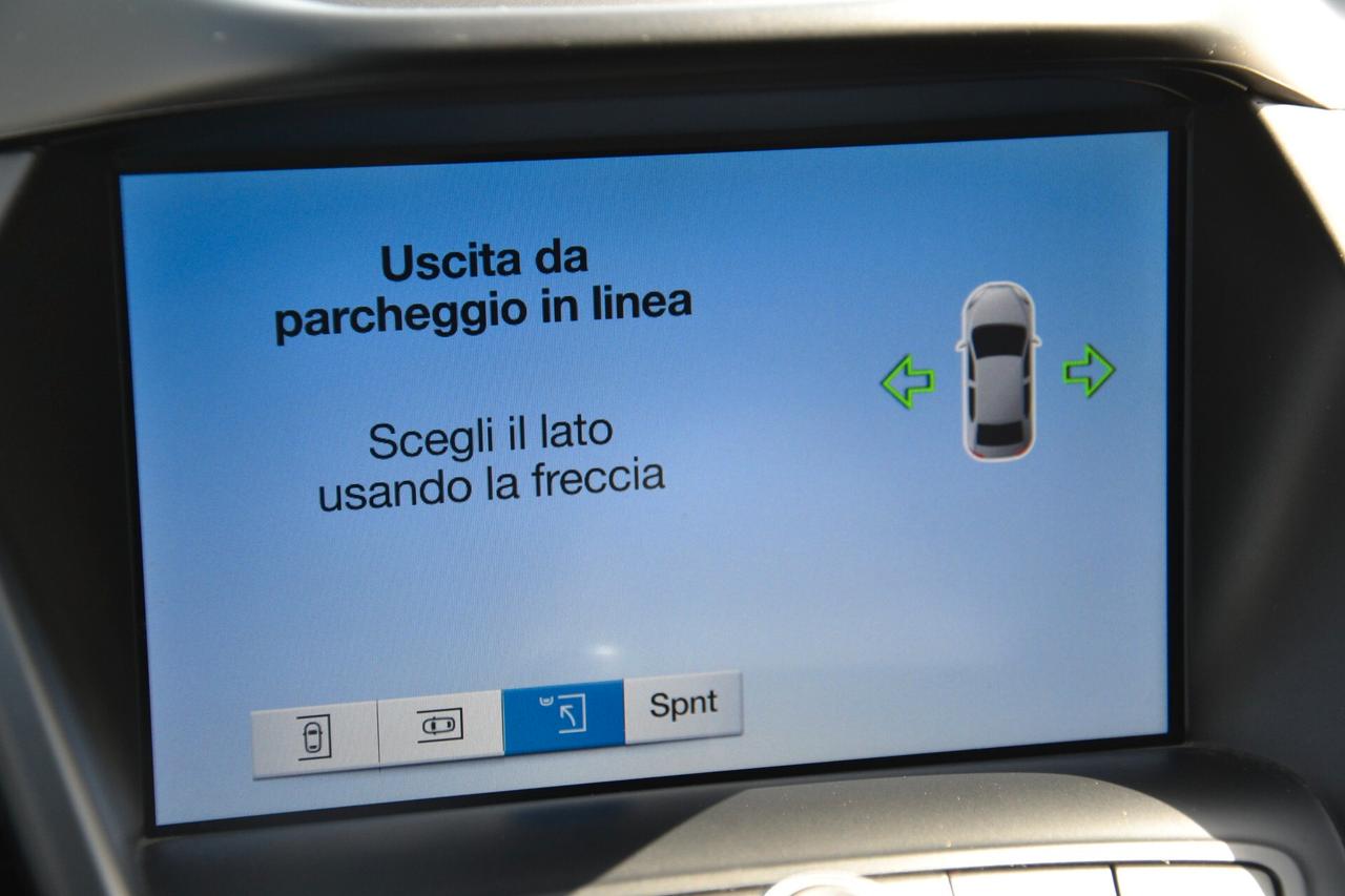 Ford Kuga 1.5 TDCI 120 CV S&S 2WD Powershift Edition