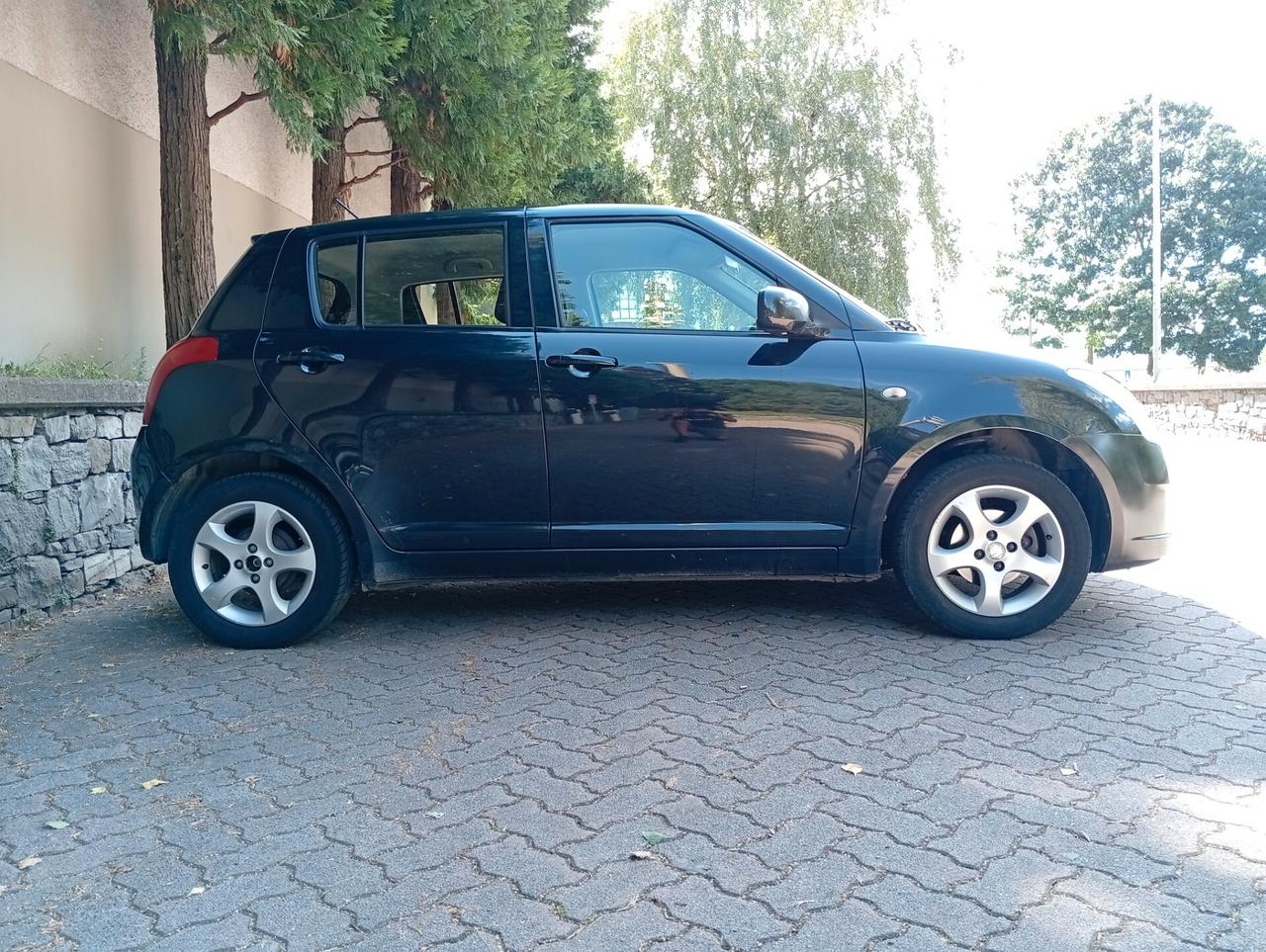 Suzuki Swift 1.3 4x4 5p. GL