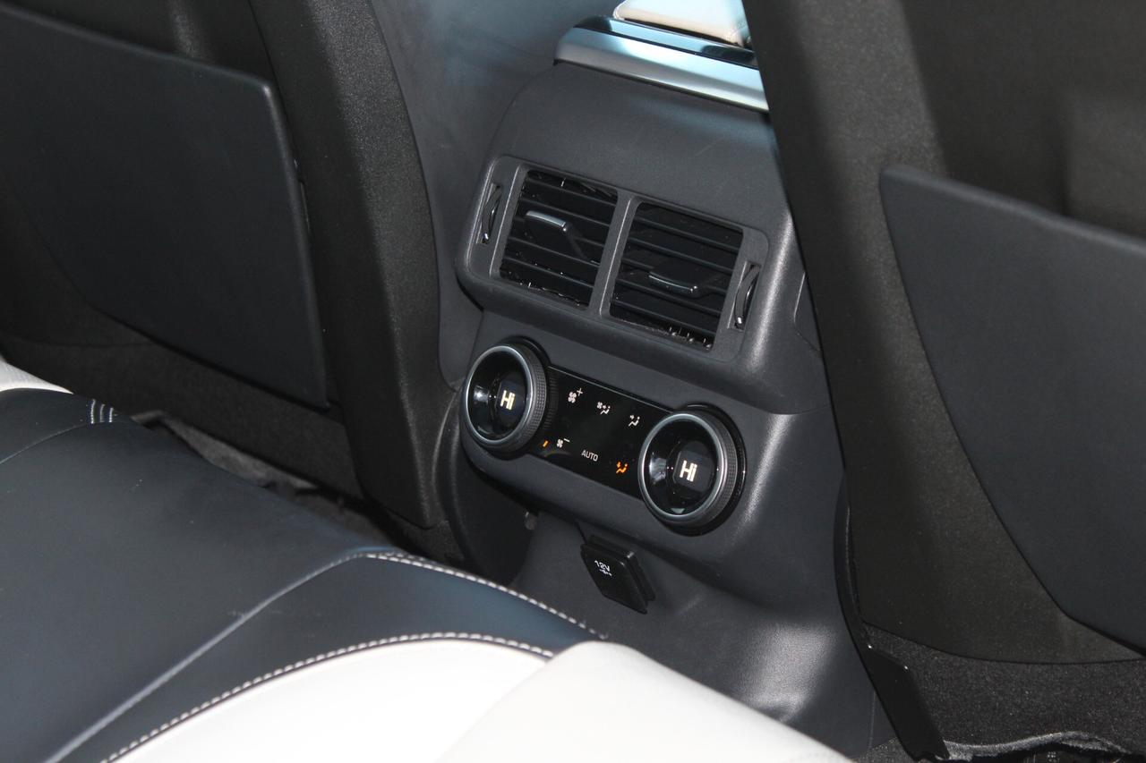 Land Rover Range Velar 2.0D I4 240 CV R-Dynamic HSE