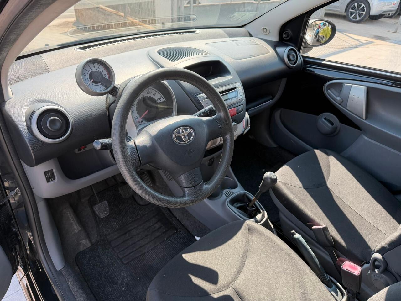 Toyota Aygo 1.0 12V VVT-i 5 porte