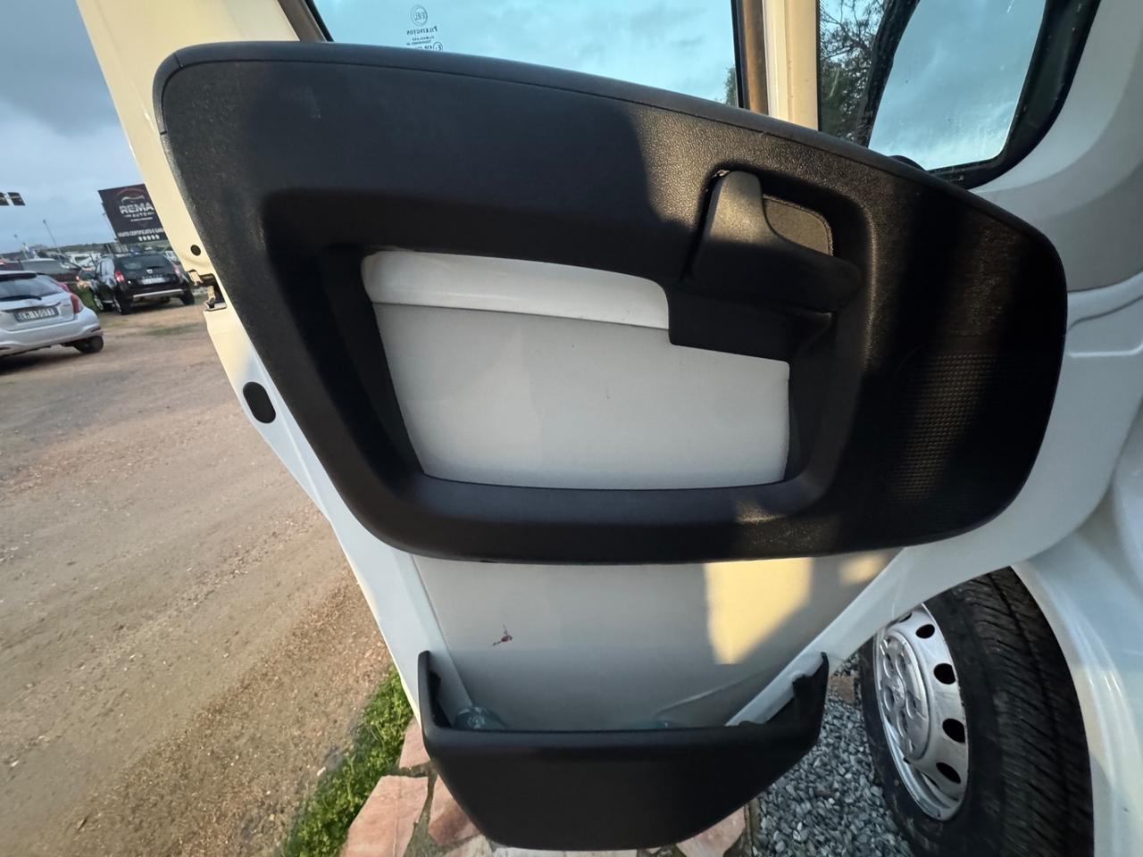 Peugeot Boxer 333 2.0 BlueHDi 130CV PLM-TM Furgone