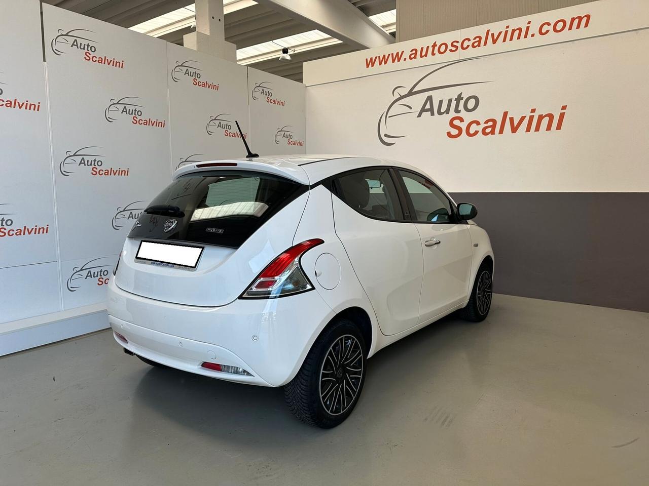Lancia Ypsilon 1.0 FireFly 5 porte S&S Hybrid Ecochic