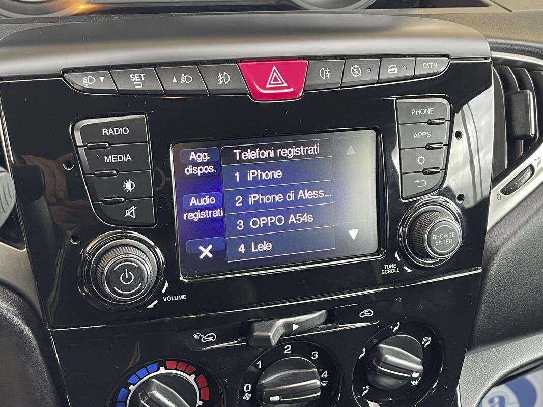 Lancia Ypsilon 1.2 69 CV Gold Plus Black and Noir - 70 Aziendale