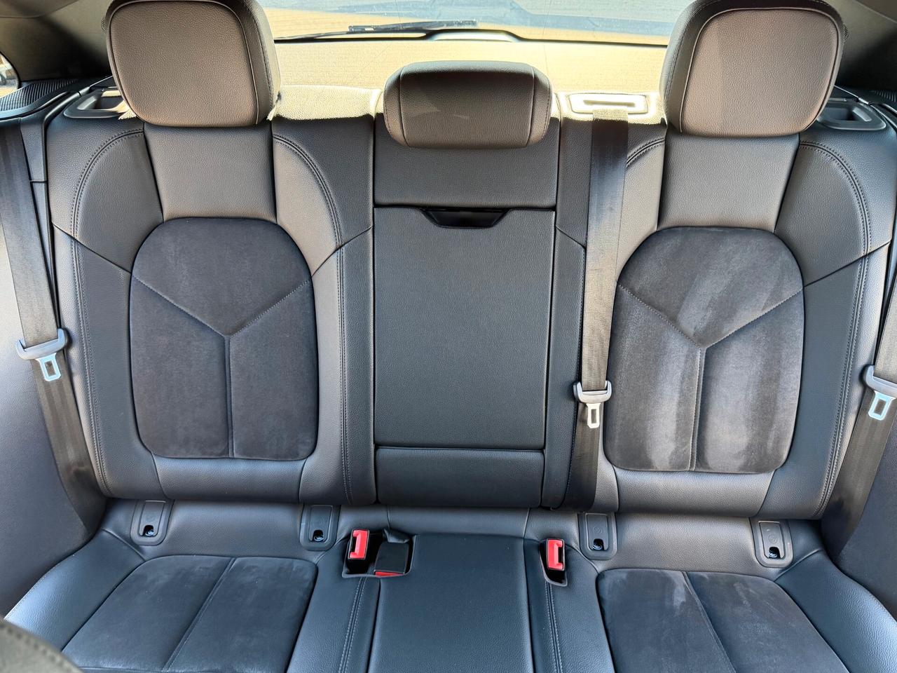 Porsche Macan 2.0 /NAVI/21"/CARPLAY/LED/KM DOC