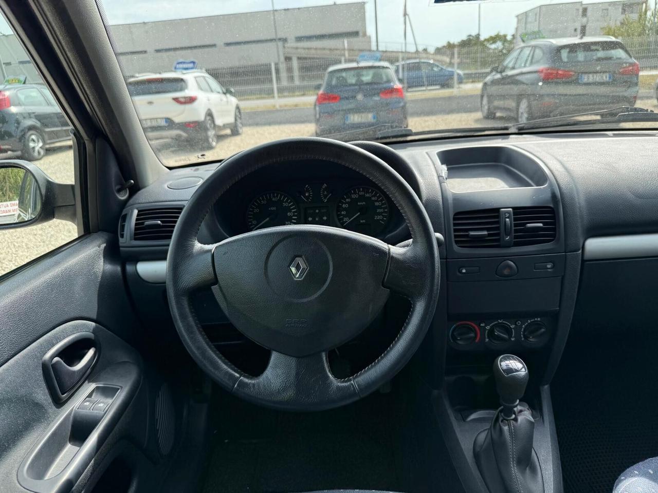Renault Clio 1.6 16V cat 5 porte Initiale