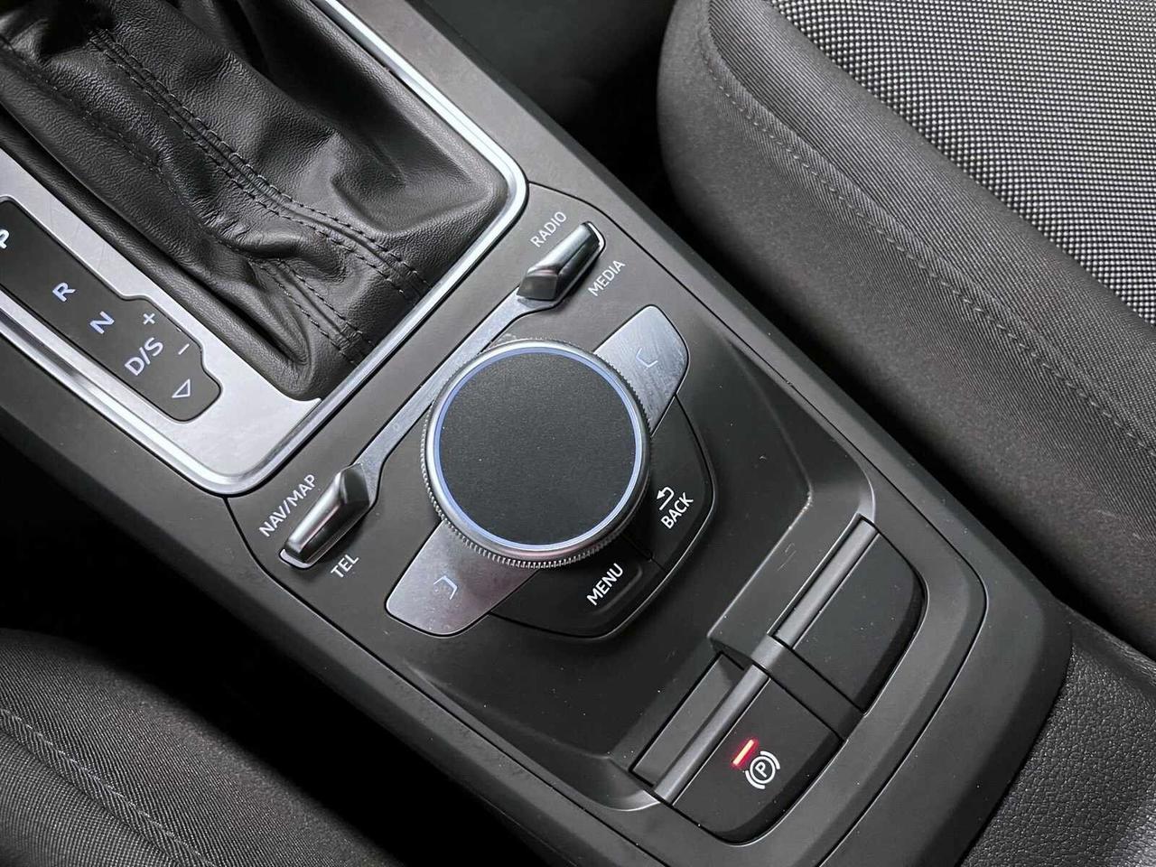 AUDI Q2 30 TDI 116 CV S-TRONIC BUSINESS