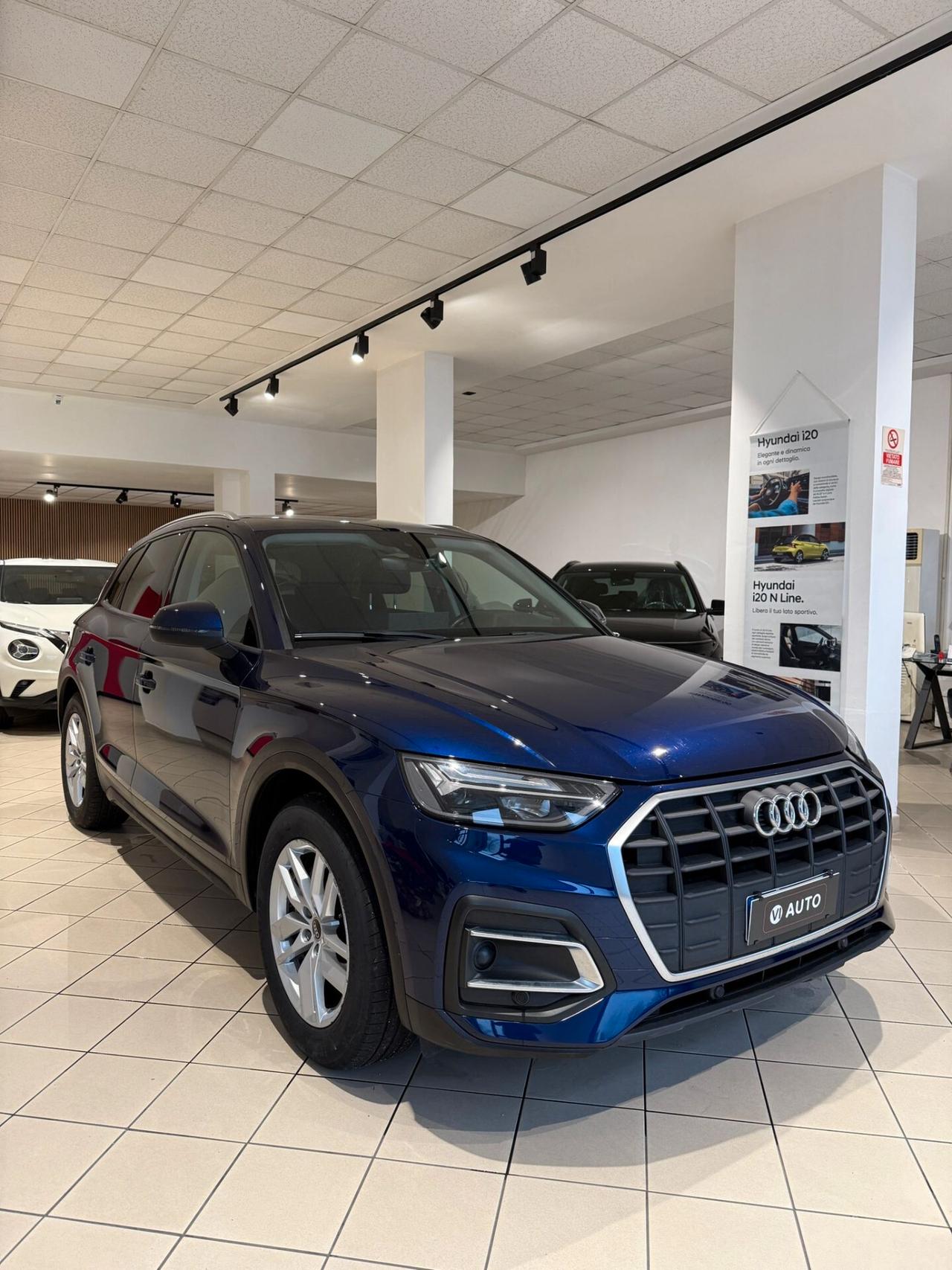 Audi Q5 35 2.0 tdi mhev 12V Business s-tronic