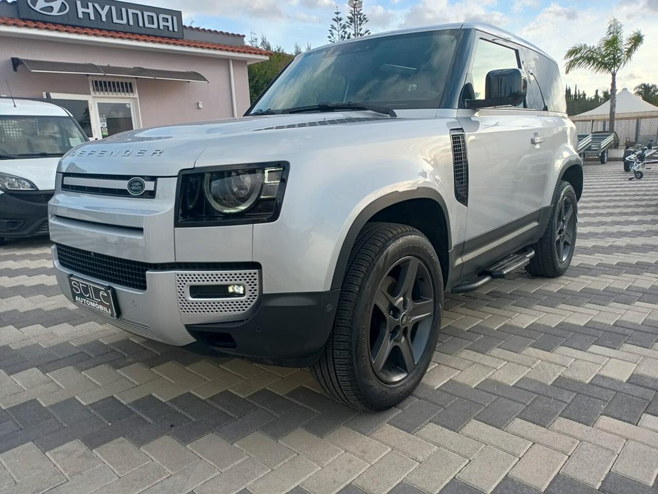 Land Rover Defender 90 3.0D I6 200 CV AWD Auto SE