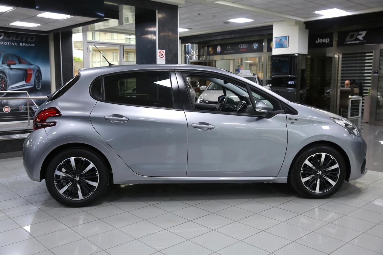 Peugeot 208 BlueHDi 100 cv Signature
