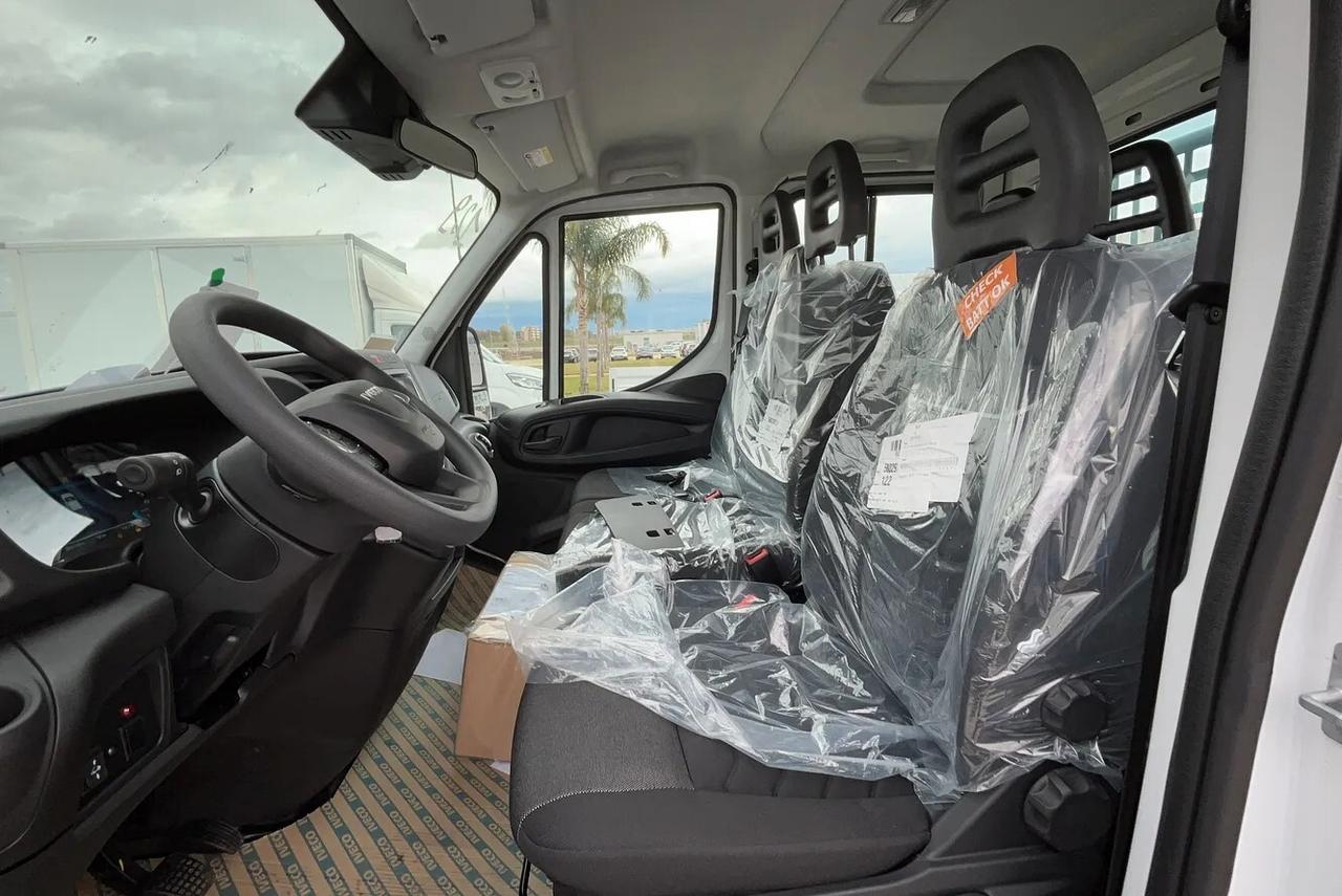 Iveco DAILY35C14 2.3 136cv 3750 7P Ribaltabile