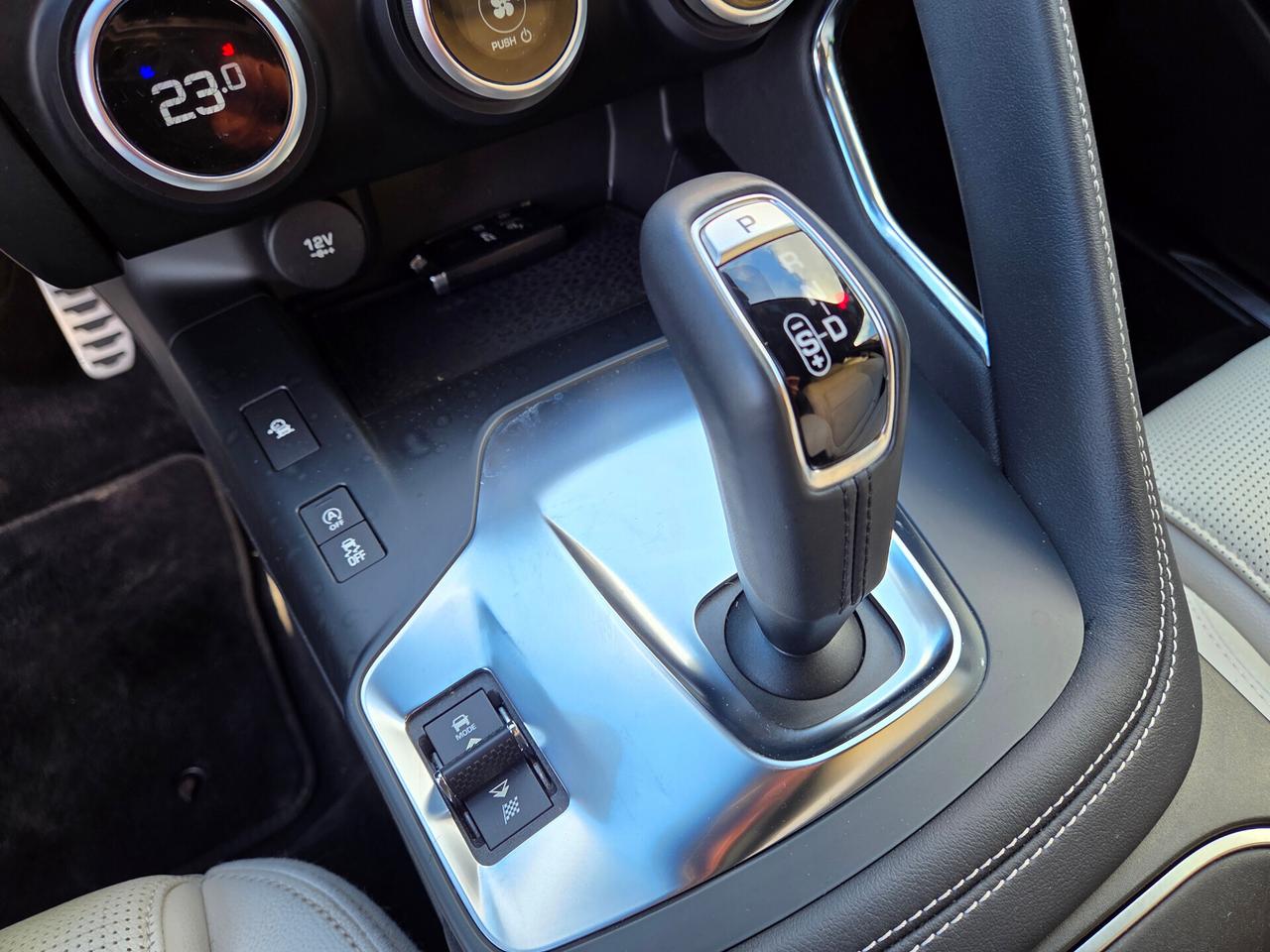 Jaguar E-Pace 2.0D 180 CV AWD aut. R-Dynamic S