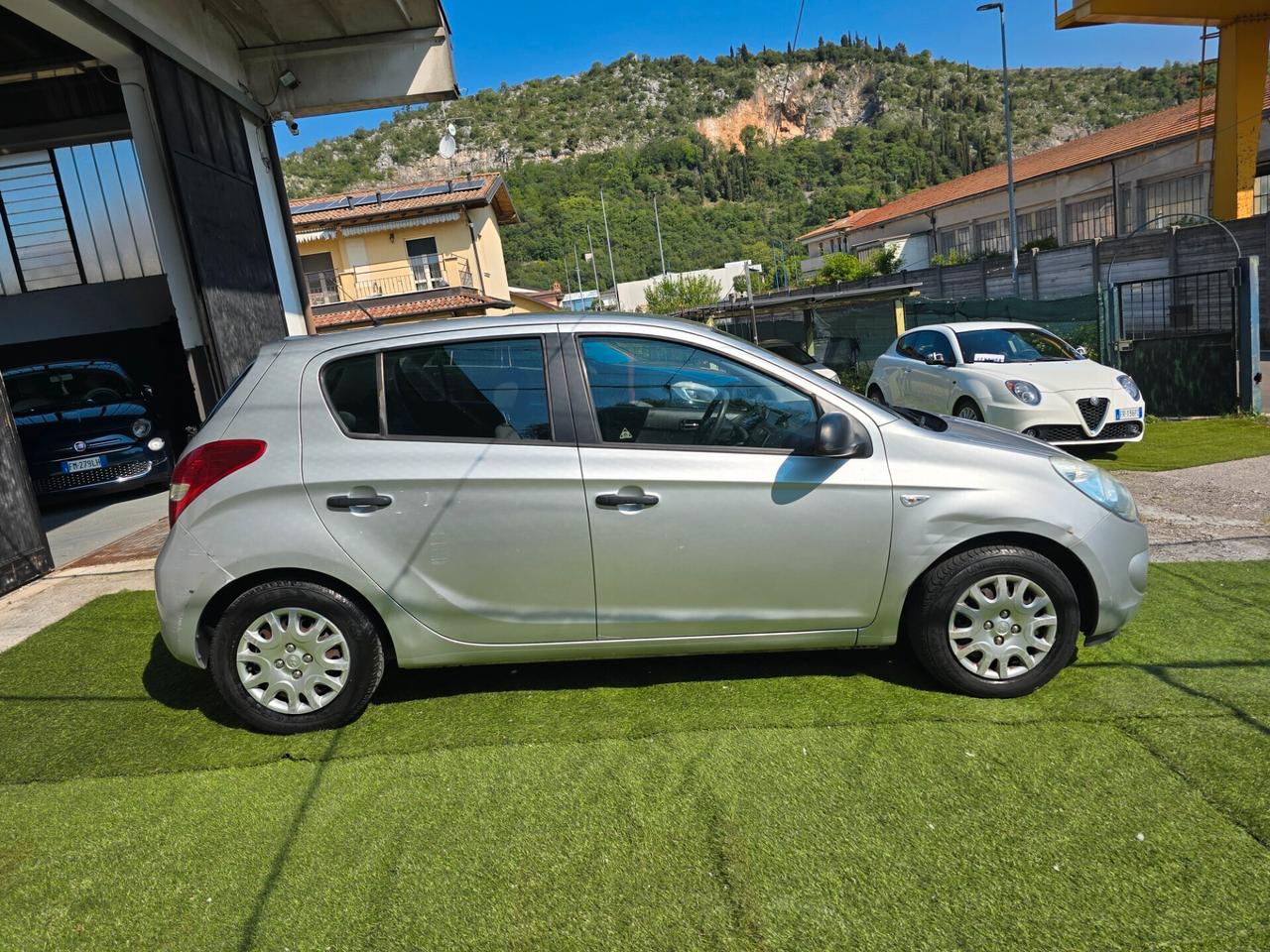 Hyundai i20 1.2BZ/GPL 78CV 78000KM-2009