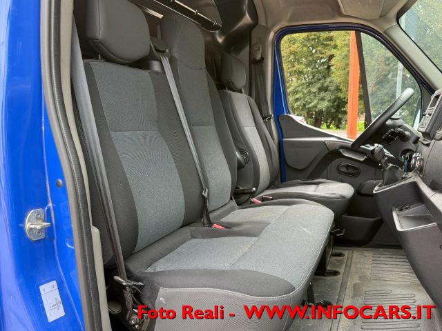 RENAULT Master T33 2.3 dCi 135 CV PASSO MEDIO