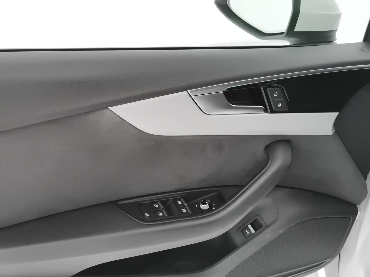 Audi A5 Sportback 40 2.0 tdi mhev S line edition 204cv