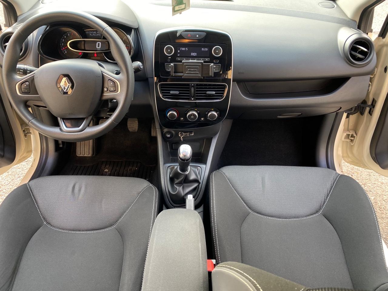 Renault Clio 1.2 75CV 5 porte Life NEOPATENTATI!!!