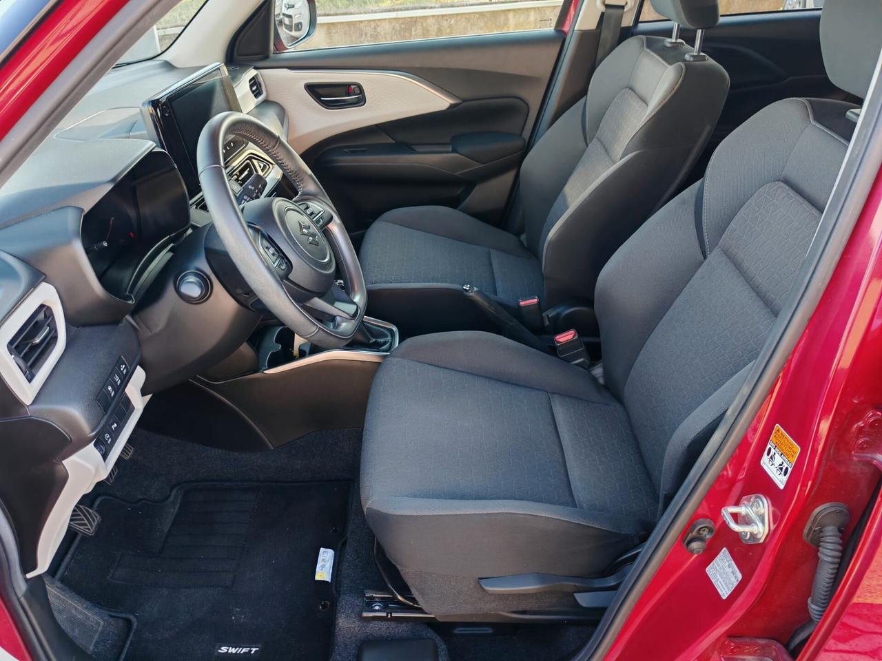 Suzuki Swift 1.2 Hybrid Top bicolor