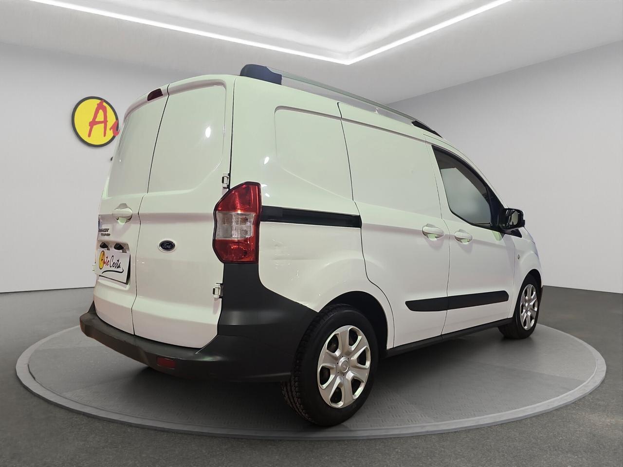 Ford Tourneo Courier 1.5 TDCI 75 CV Plus