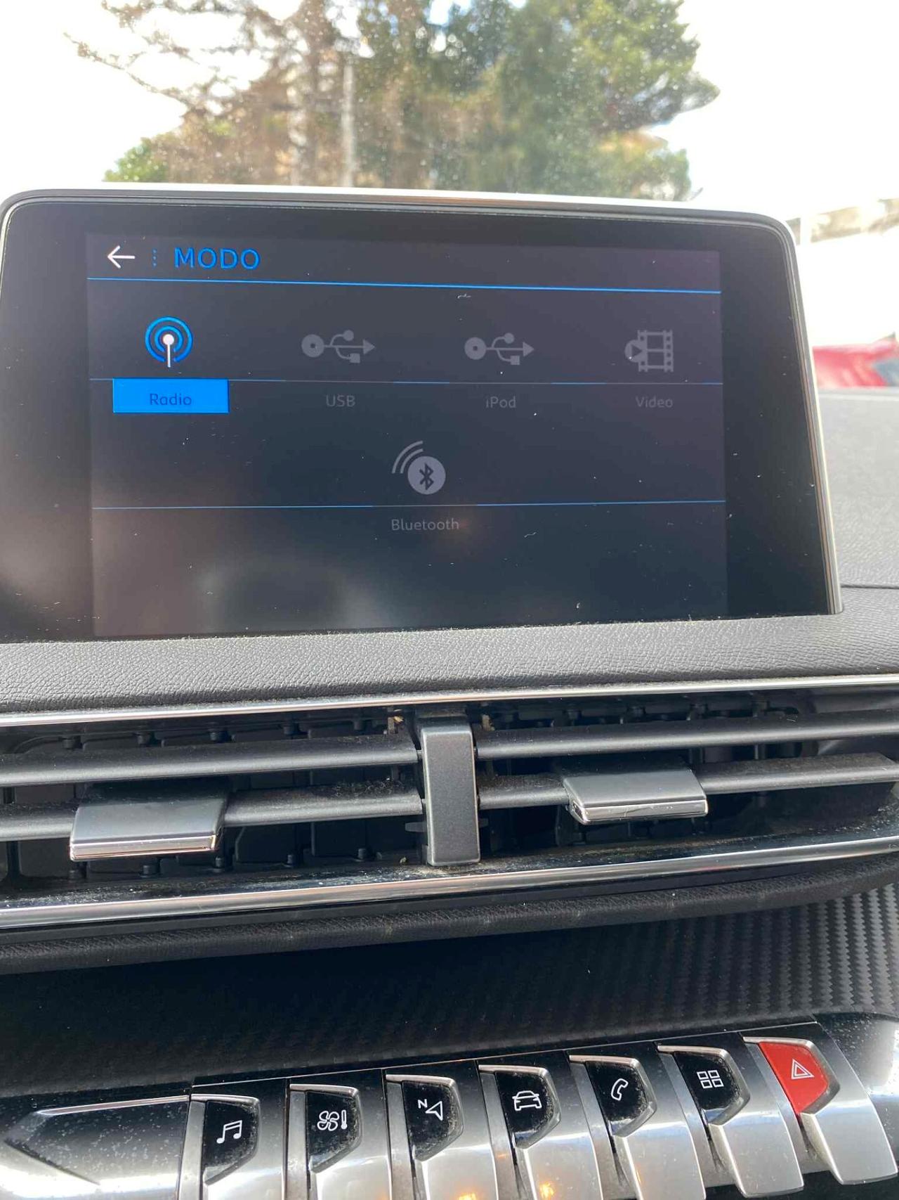 PEUGEOT 3008 1.5 131cv Automa. Allure 