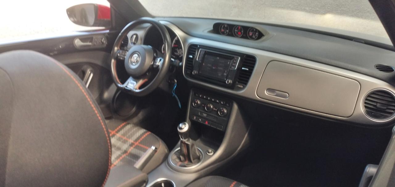 Volkswagen Maggiolino Cabrio 1.2 TSI Design BlueMotion Technology Ok Neopatentati